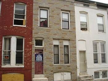 2nd image of 1932 W Fairmount Ave