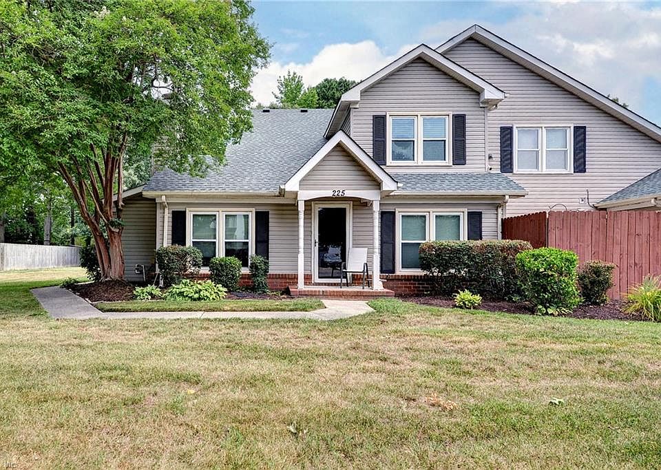 1st image of 225 Ridge Wood Dr
