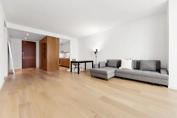 Rented by Halstead Real Estate | media 23