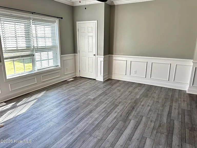 103 Meadowview Rd — Photo 6
