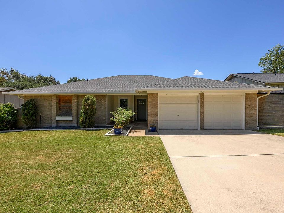 1st image of 2717 Charlesworth Dr