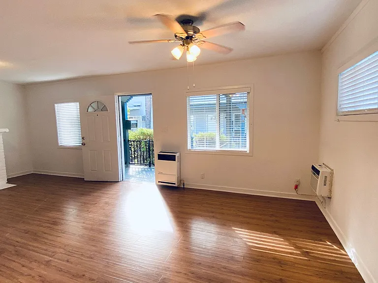 1685-1697 N Summit Avenue 109 #137 — Photo 10