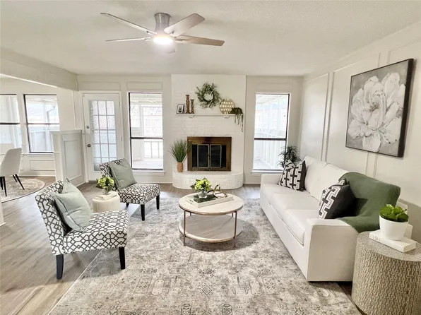 1913 Lynbrook Ln, Arlington, TX 76015