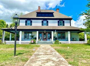 109 E Main St, East Bend, NC 27018