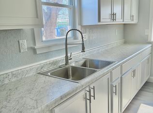 1713 Maple St #2, South Milwaukee, WI 53172