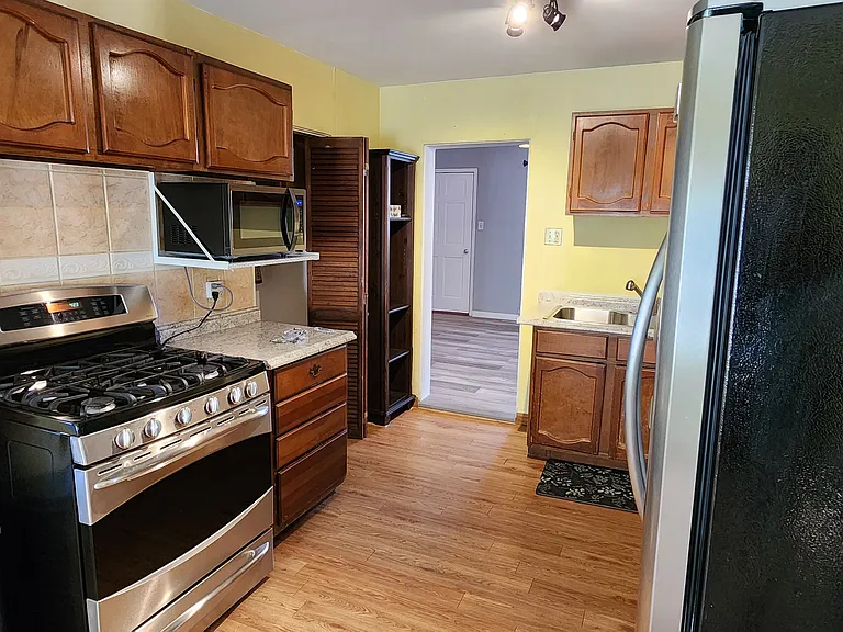 133 Hilton Ave NW — Photo 1