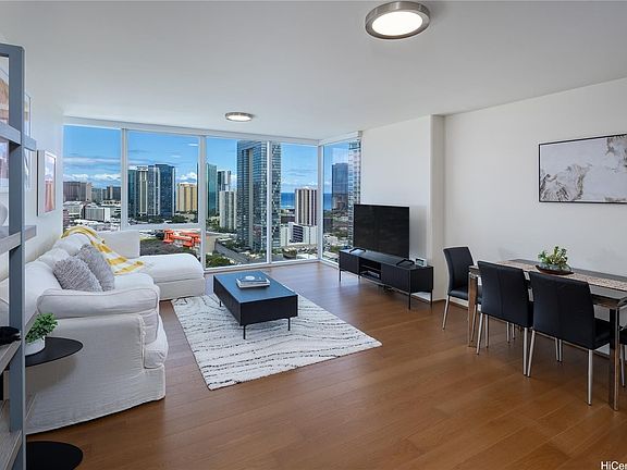3rd image of 888 Kapiolani Blvd #2703
