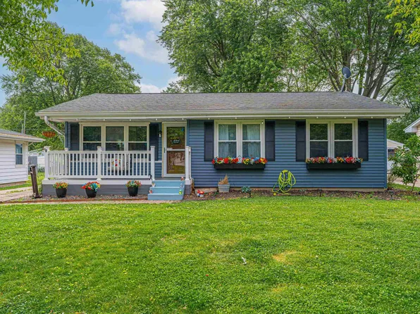 1702 Rutledge Dr, Lincoln, IL 62656