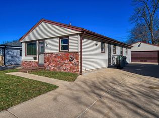 3572 S 93rd St, Milwaukee, WI 53228