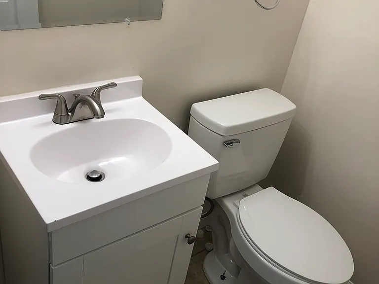 Downstairs 1/2 Bathroom
