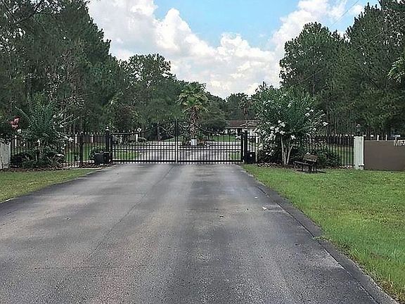 3rd image of 8029 Woodleaf Blvd