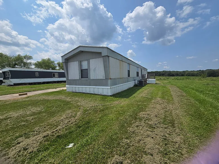 1194 Juniper Dr — Photo 25