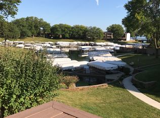 2700 N Shore Dr UNIT G26B, Clear Lake, IA 50428