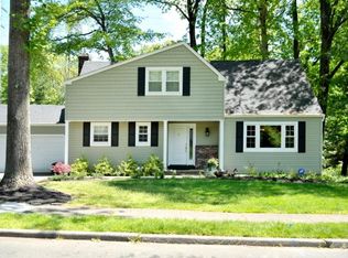 1610 Van Buren Dr, North Brunswick, NJ 08902