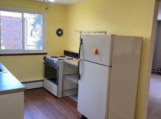 9330 Main St APT B4, Clarence, NY 14031