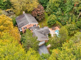 16 Birch Hill Rd, Lyme, CT 06371