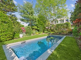 69 High St, Sag Harbor, NY 11963