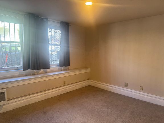 4th image of 1411 Leavenworth St