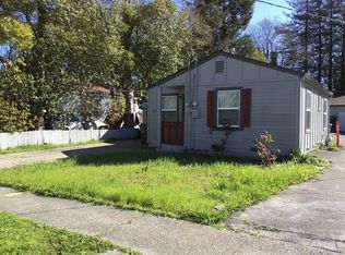1560 Humboldt St, Santa Rosa, CA 95404