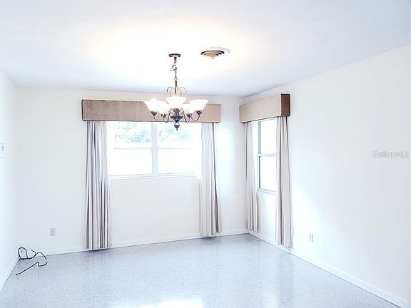 3rd image of 4809 Elderwood Ln