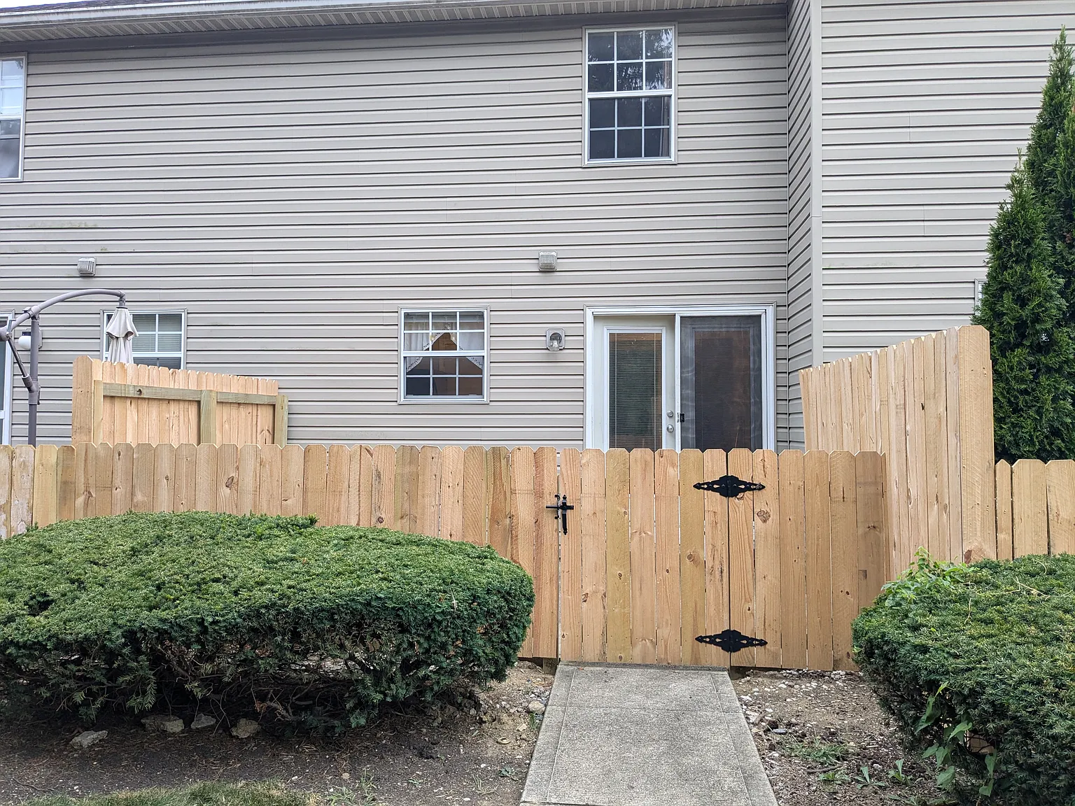 7806 Meadowhaven Blvd — Photo 2