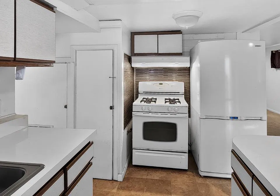 300 Maiden Choice Ln #B