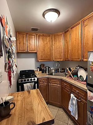 5th image of 19 W 74th St #4R