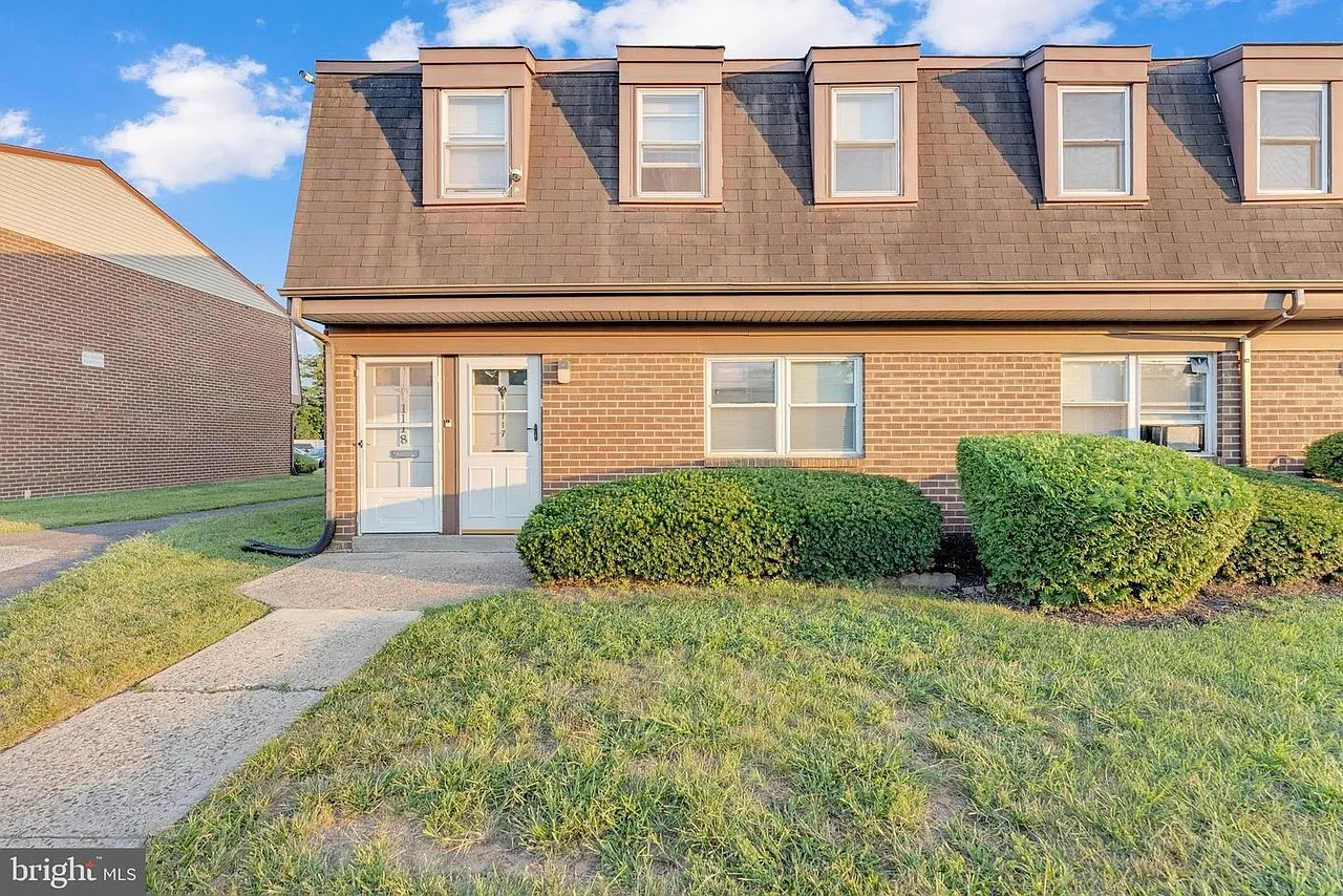 1 bed, 840 sqft, $1,600 — Photo 1