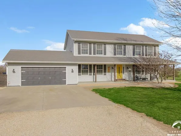 992 E 750th Rd, Lawrence, KS 66047