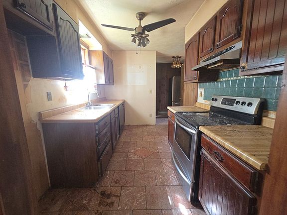 5th image of 2 Laurel Place