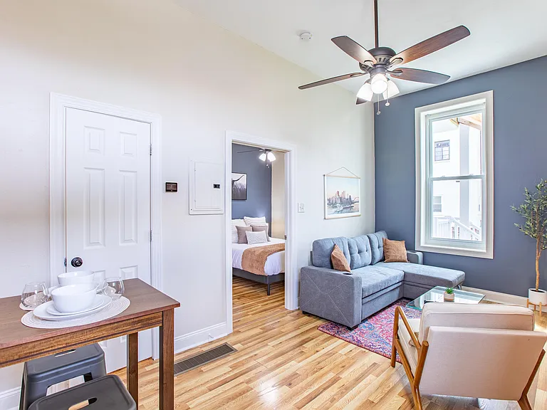262 S Winebiddle St #4 — Photo 10