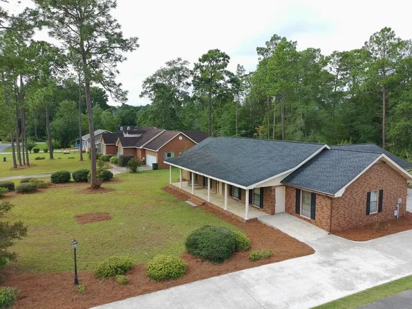 1717 Gatewood Cir, Moultrie, GA 31768