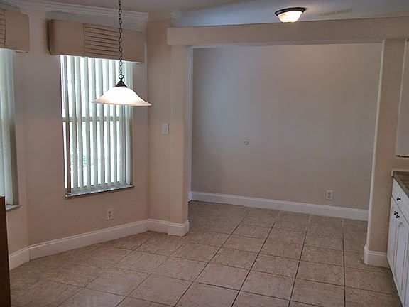 4th image of 624 Sunny South Ave