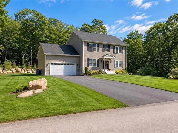 45 Hopkinton Hill Rd, Hope Valley, RI 02832