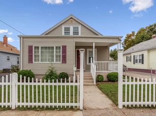 434 Grotto Ave, Pawtucket, RI 02860