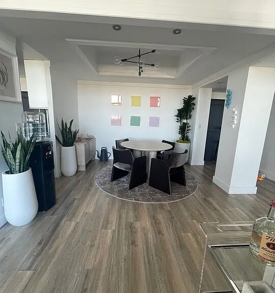 1155 N La Cienega Blvd #3 — Photo 7