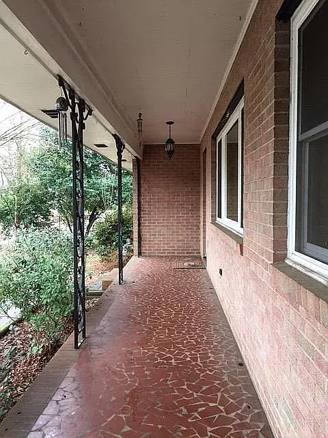 4 bed, 1644 sqft, $3,400 — Photo 3
