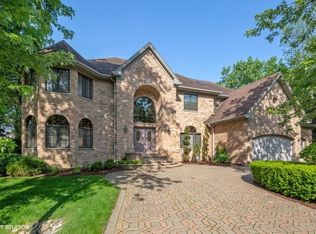 9040 Enclave Dr, Burr Ridge, IL 60527