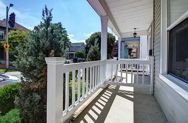 80 E Gates St — Photo 2