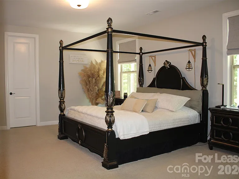 4181 Palm Dr — Photo 12