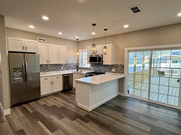 10 Arch Ave, Haverhill, MA 01832