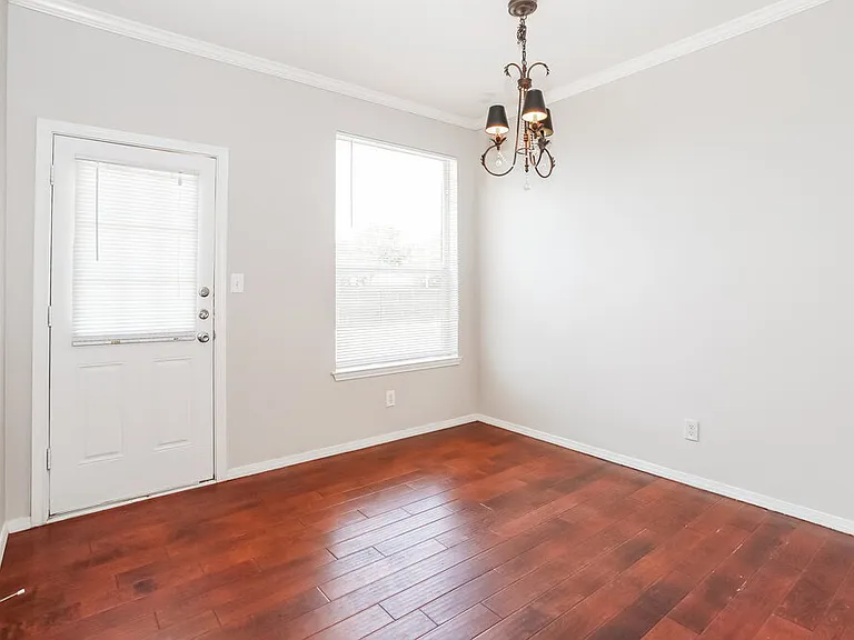 2401 Westheimer Rd — Photo 5