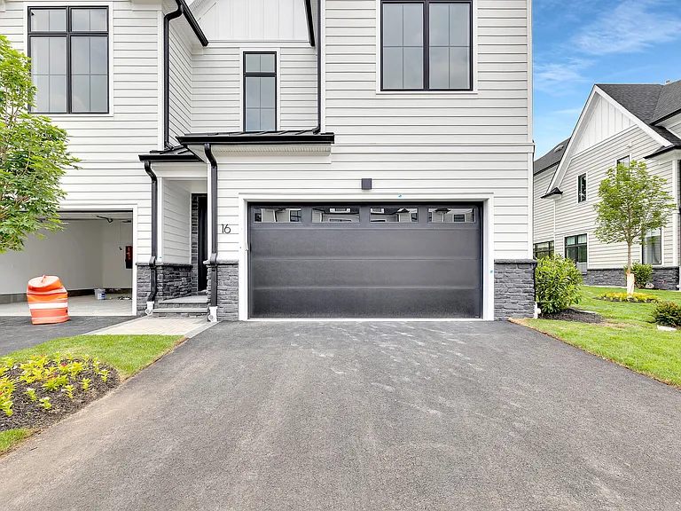 16 Feldman Ct — Photo 24