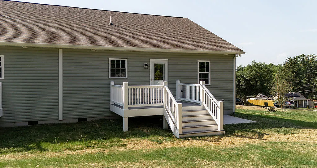 3 bed, 1500 sqft, $2,175 — Photo 3