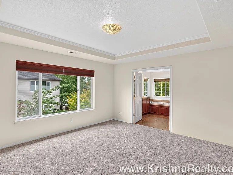 13686 NW Henninger Ln — Photo 21