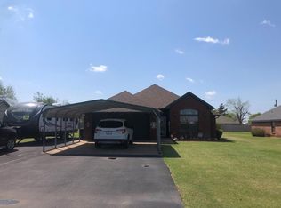 408 5th St, Elgin, OK 73538