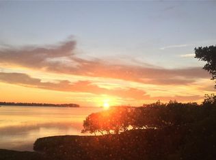 4710 Independence Dr, Bradenton, FL 34210