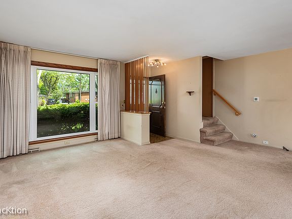 2nd image of 716 S Ahrens Ave
