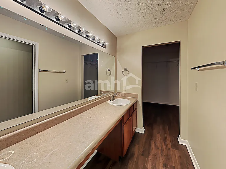 11532 Pegasus Dr — Photo 14