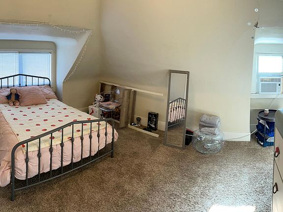 4th image of 350 Aylesford Pl #2